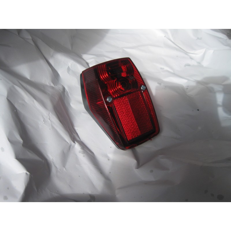 TAIL LIGHT FOR MOPED PEUGEOT 103 MVL OLD MODEL -RED- -SELECTION P2R-